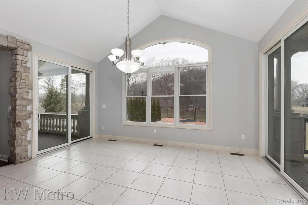 65884 Windrose Court Ray Township, MI 48096