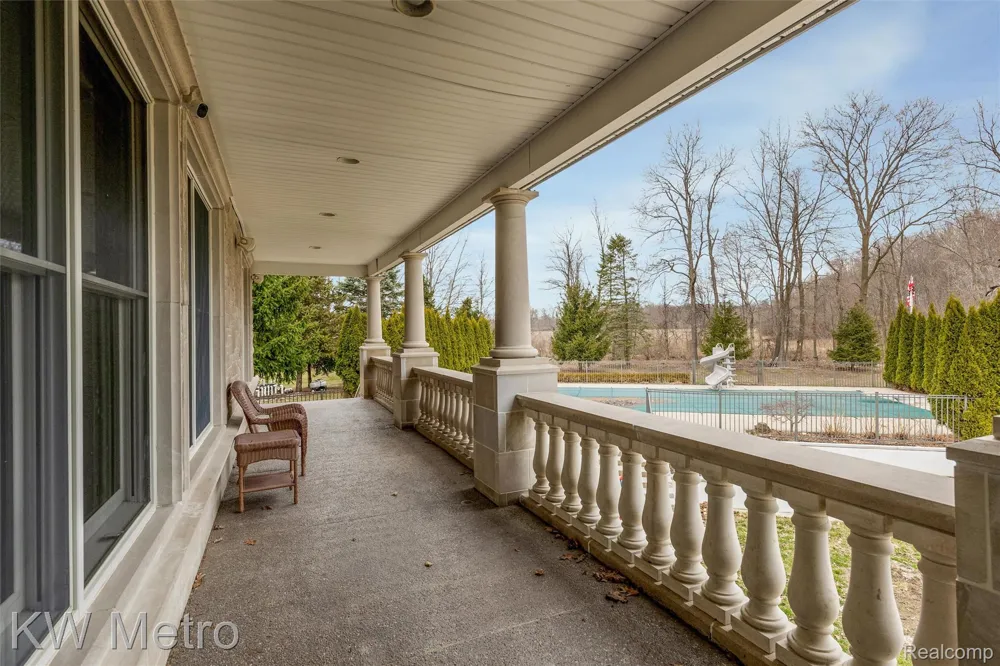 65884 Windrose Court Ray Township, MI 48096
