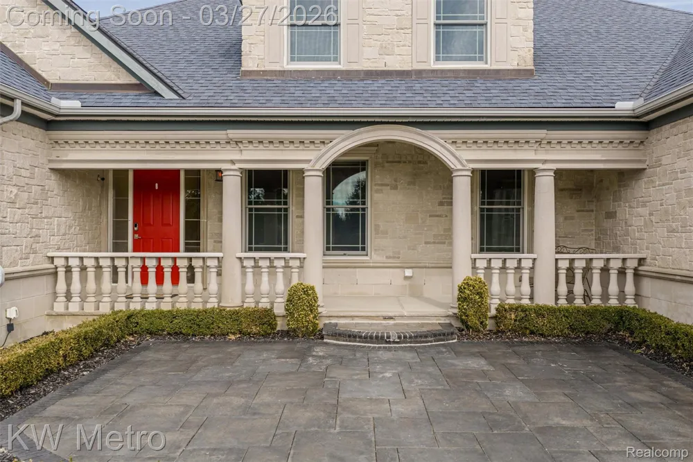 65884 Windrose Court Ray Township, MI 48096