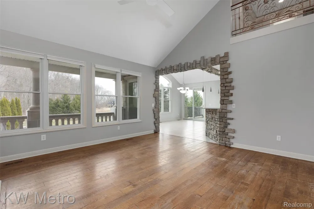 65884 Windrose Court Ray Township, MI 48096