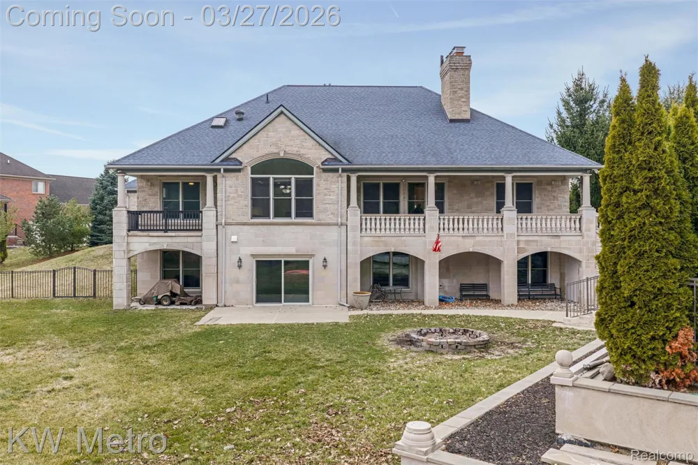 65884 Windrose Court Ray Township, MI 48096