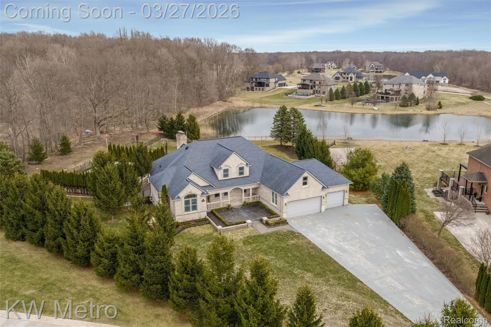65884 Windrose Court Ray Township, MI 48096