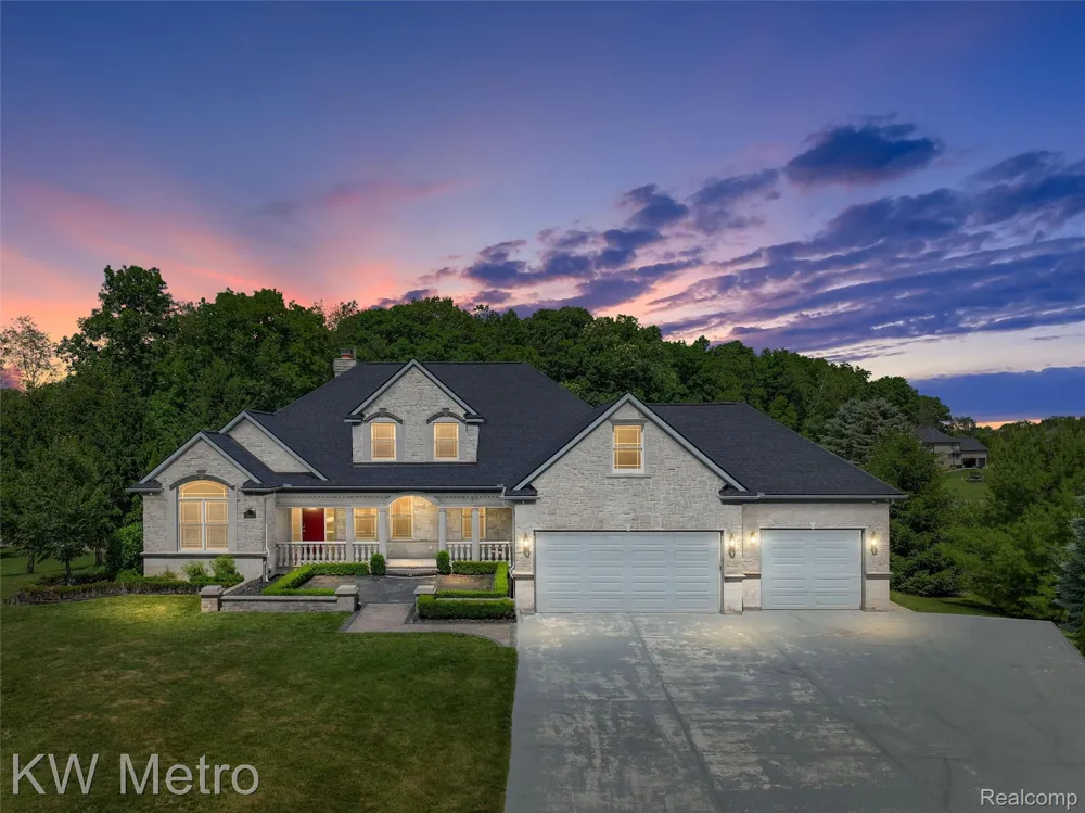 65884 Windrose Court Ray Township, MI 48096
