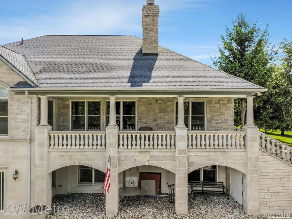 65884 Windrose Court Ray Township, MI 48096