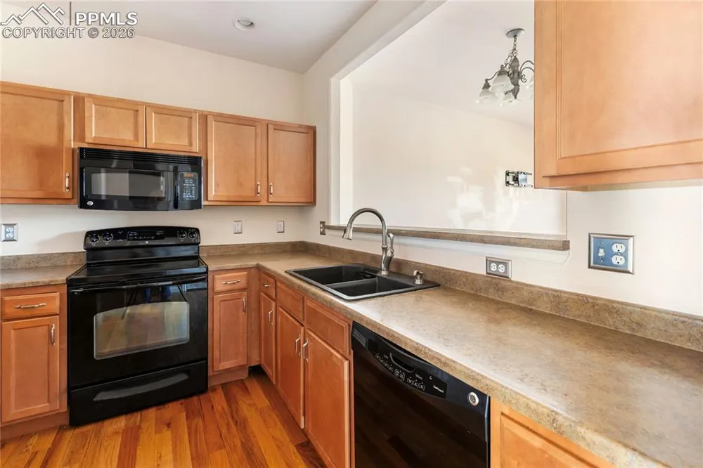 7309 Sandy Springs Point Fountain, CO 80817