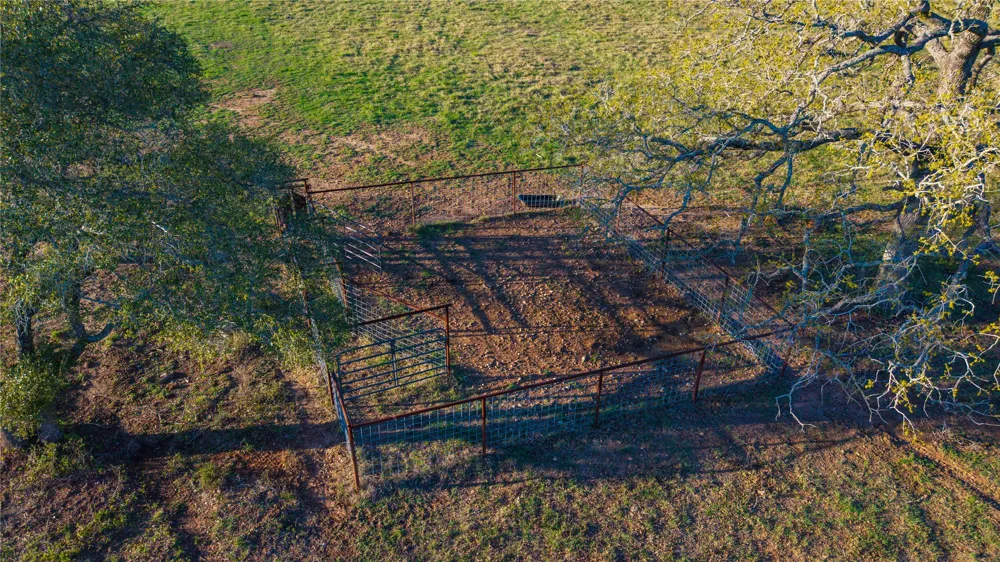 1700 County Road 216 Giddings, TX 78942