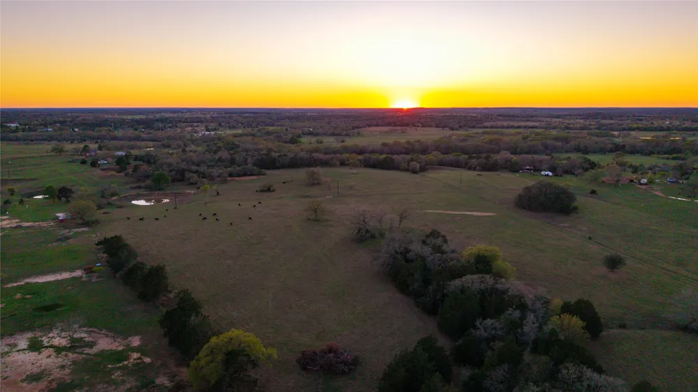 1700 County Road 216 Giddings, TX 78942