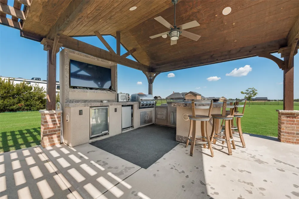 2921 Alamosa Drive Terrell, TX 75160