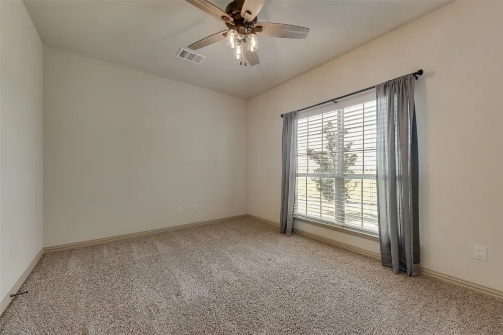 2921 Alamosa Drive Terrell, TX 75160