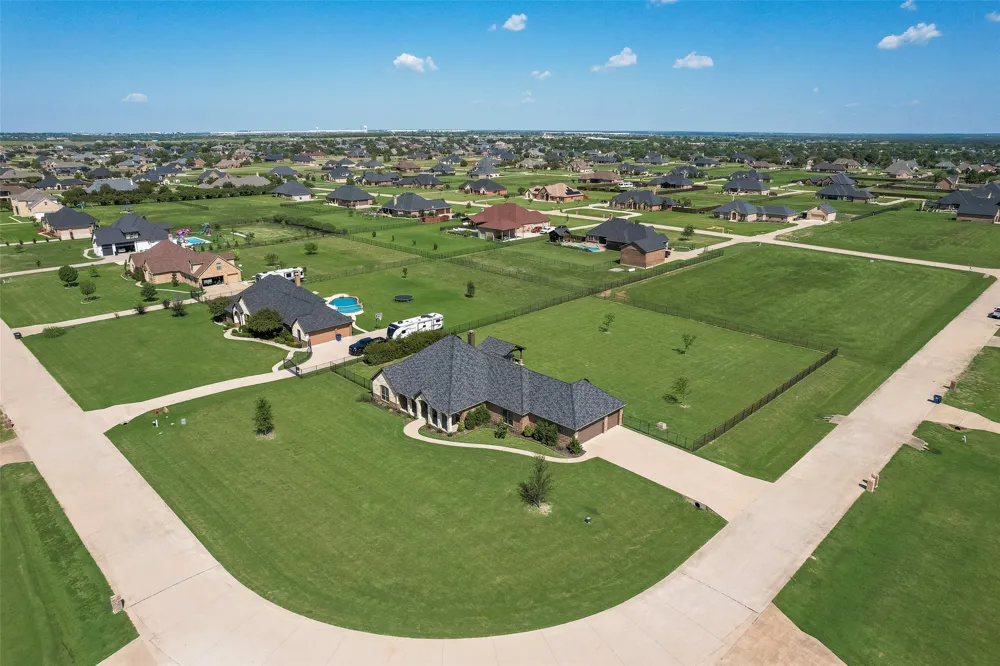 2921 Alamosa Drive Terrell, TX 75160