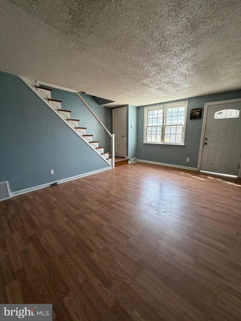 7 W 21ST STREET Chester, PA 19013