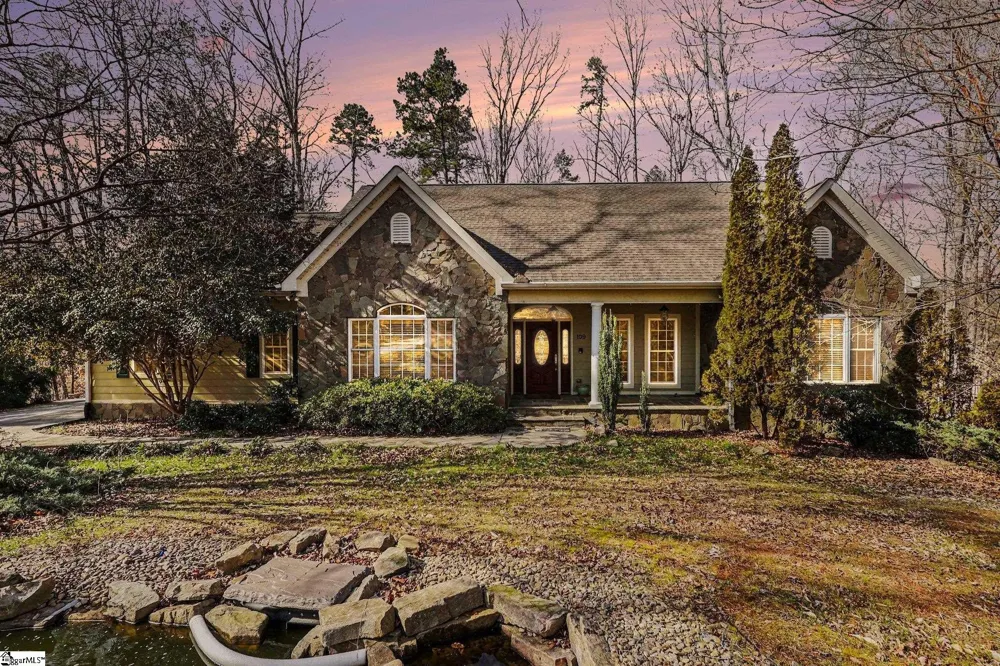 109 Oak Crest Circle Seneca, SC 29672
