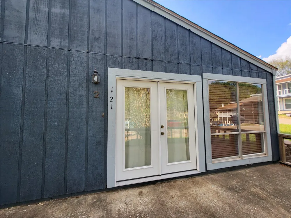 121 Harbour Lane Coldspring, TX 77331
