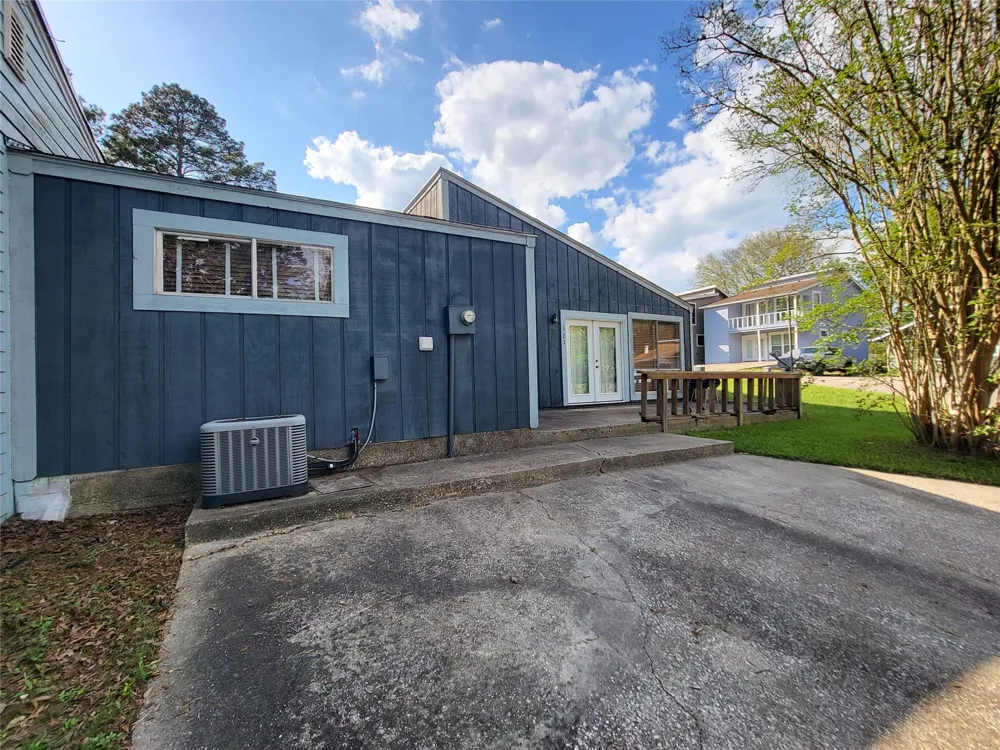 121 Harbour Lane Coldspring, TX 77331