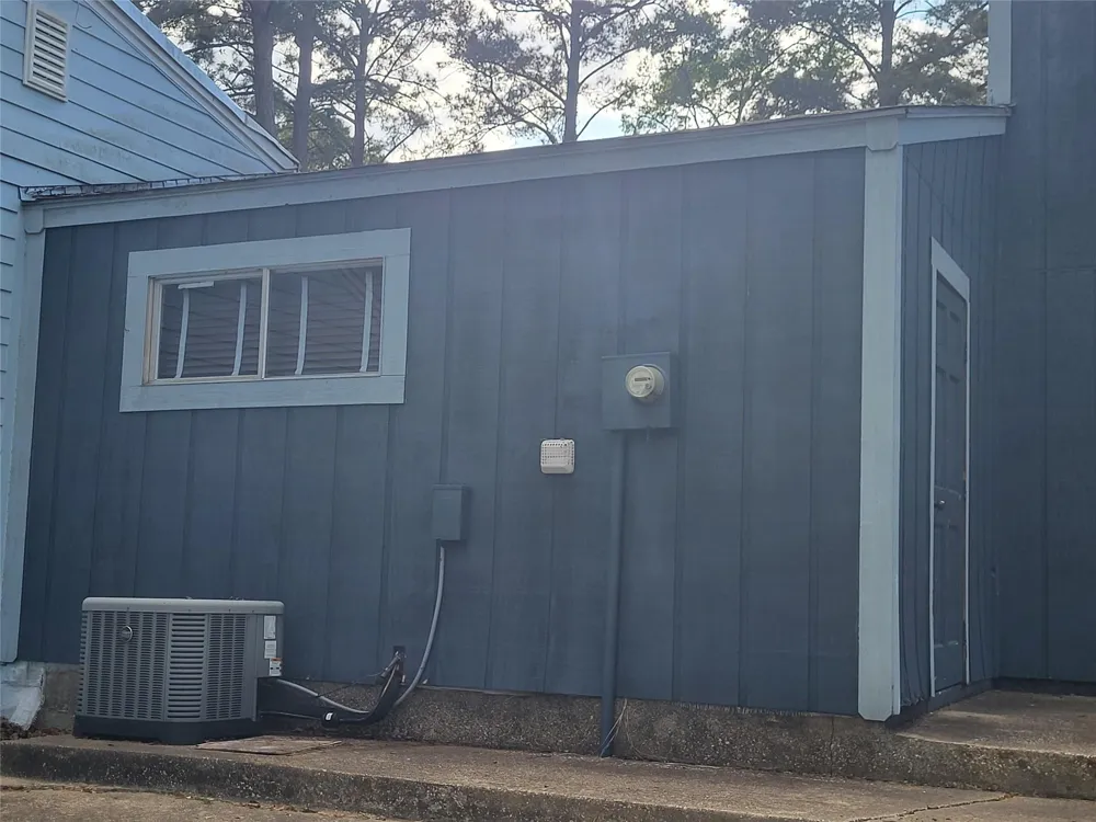 121 Harbour Lane Coldspring, TX 77331