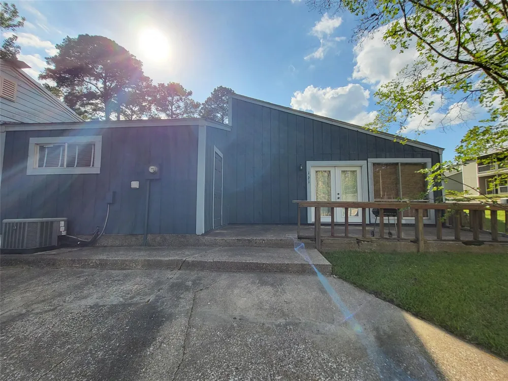 121 Harbour Lane Coldspring, TX 77331