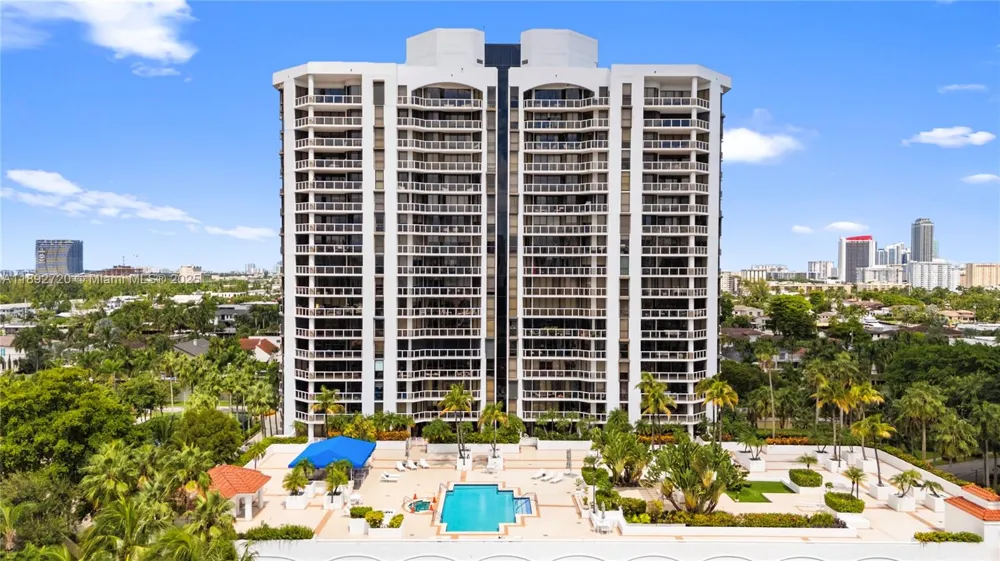 3598 Yacht Club Dr #1004 Aventura, FL 33180