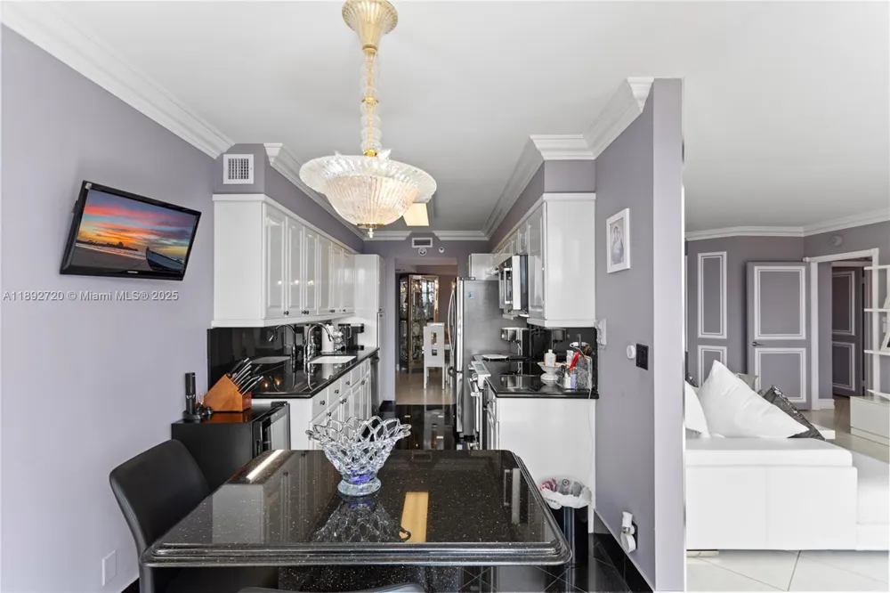 3598 Yacht Club Dr #1004 Aventura, FL 33180