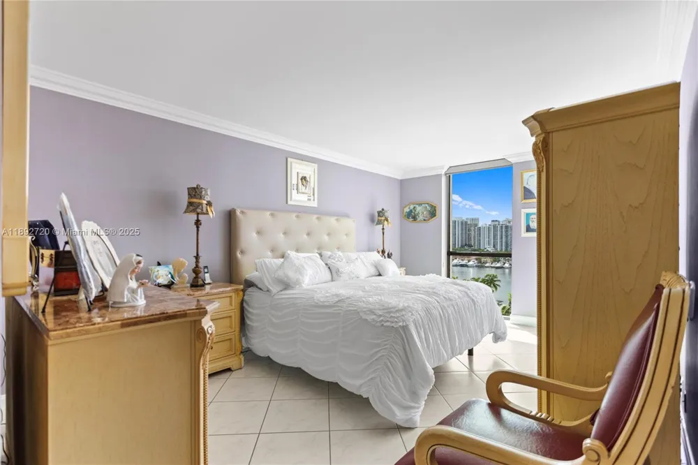3598 Yacht Club Dr #1004 Aventura, FL 33180