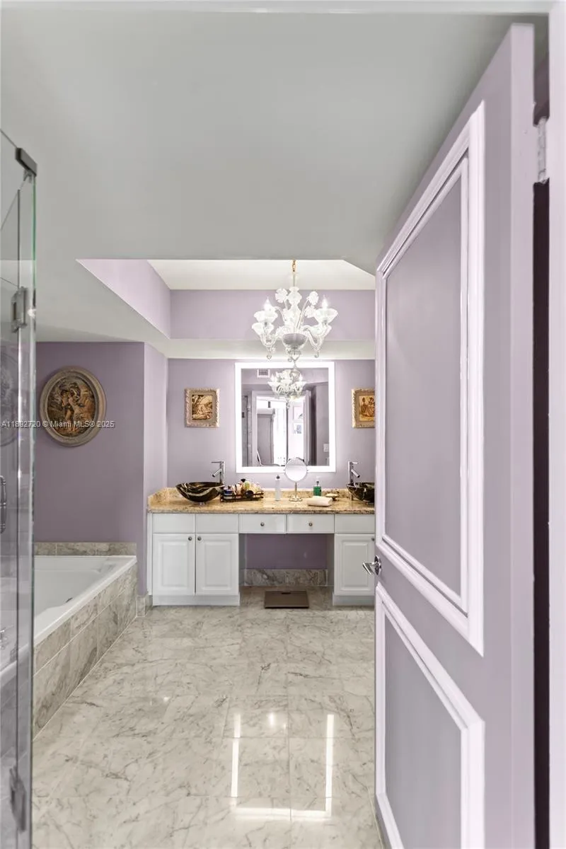 3598 Yacht Club Dr #1004 Aventura, FL 33180