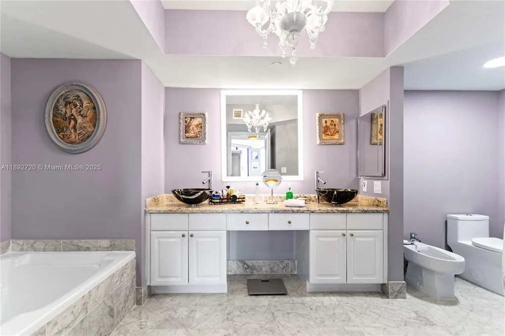 3598 Yacht Club Dr #1004 Aventura, FL 33180