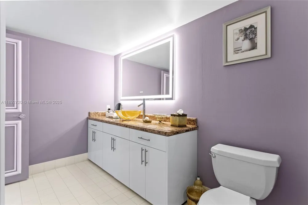 3598 Yacht Club Dr #1004 Aventura, FL 33180