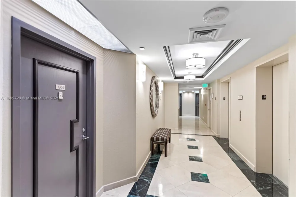 3598 Yacht Club Dr #1004 Aventura, FL 33180