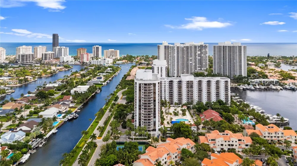 3598 Yacht Club Dr #1004 Aventura, FL 33180