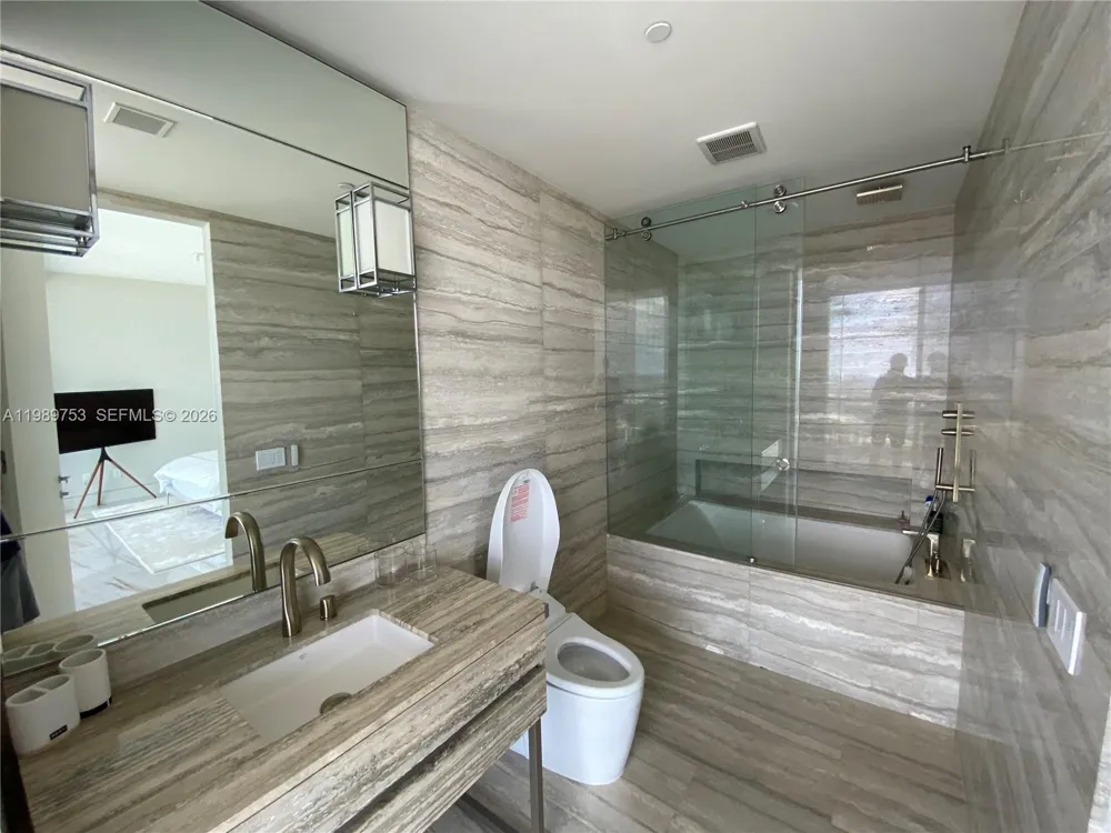 18975 Collins Ave #5105 Sunny Isles Beach, FL 33160