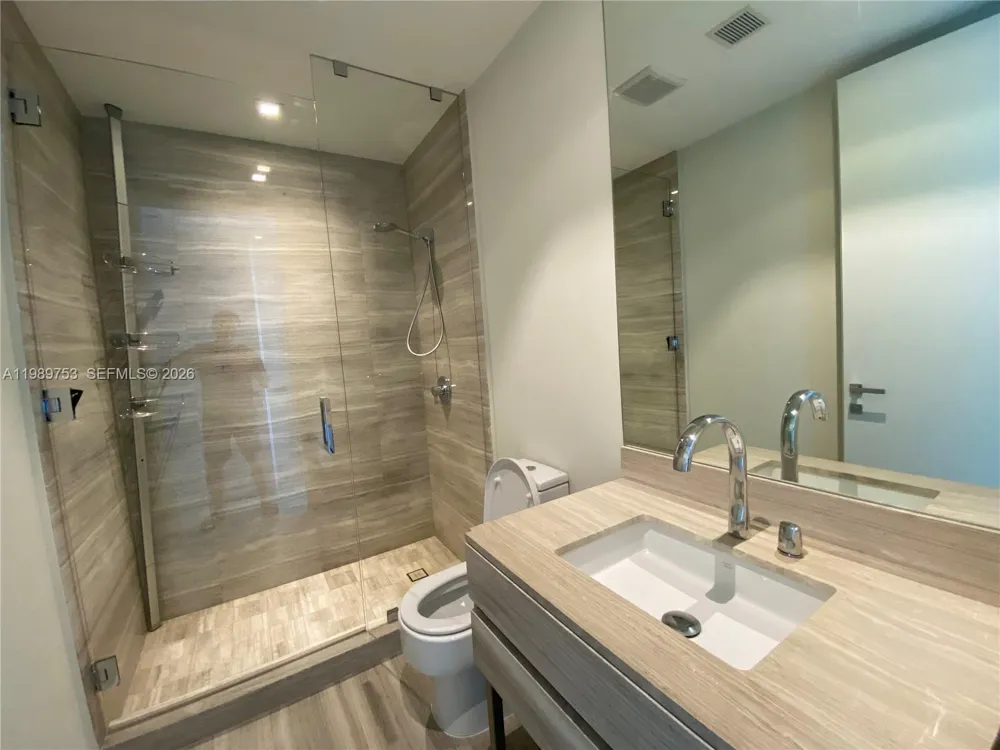 18975 Collins Ave #5105 Sunny Isles Beach, FL 33160