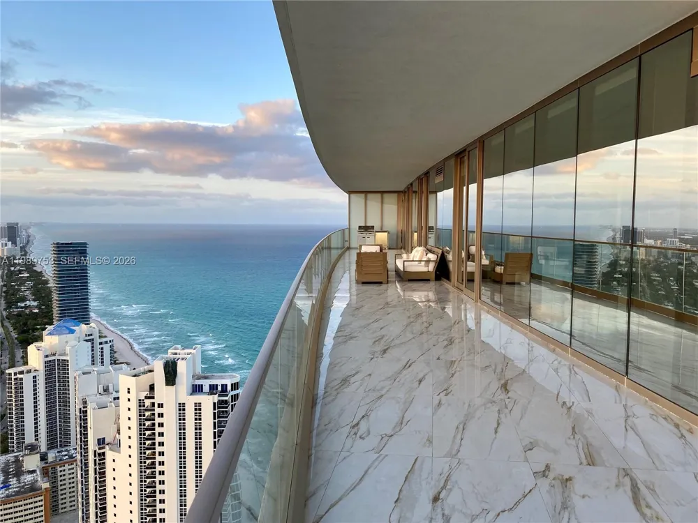 18975 Collins Ave #5105 Sunny Isles Beach, FL 33160
