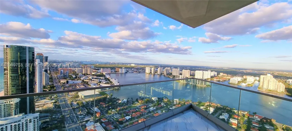 18975 Collins Ave #5105 Sunny Isles Beach, FL 33160