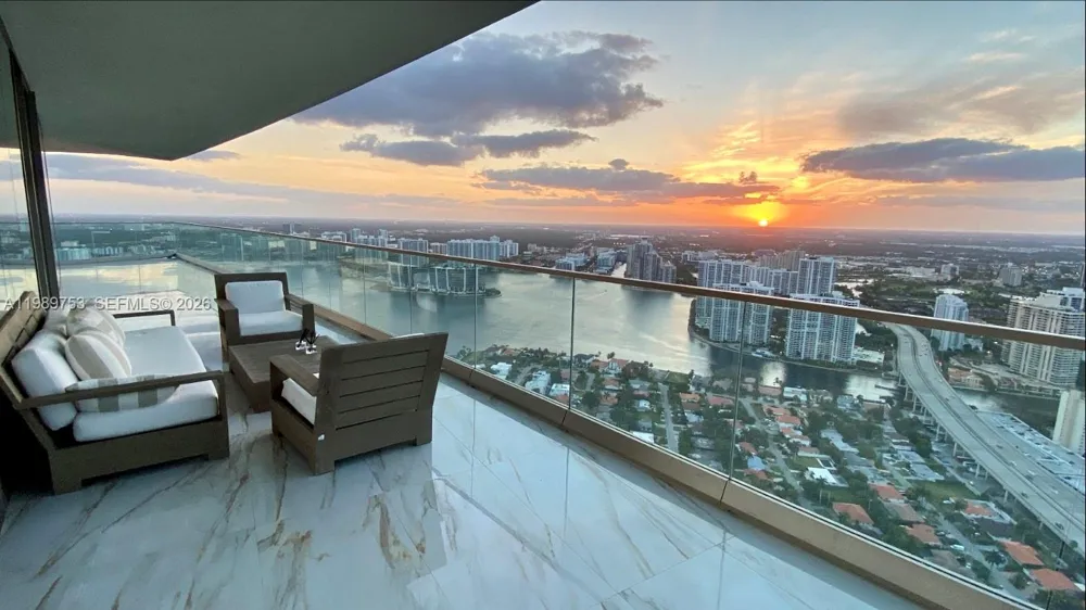 18975 Collins Ave #5105 Sunny Isles Beach, FL 33160
