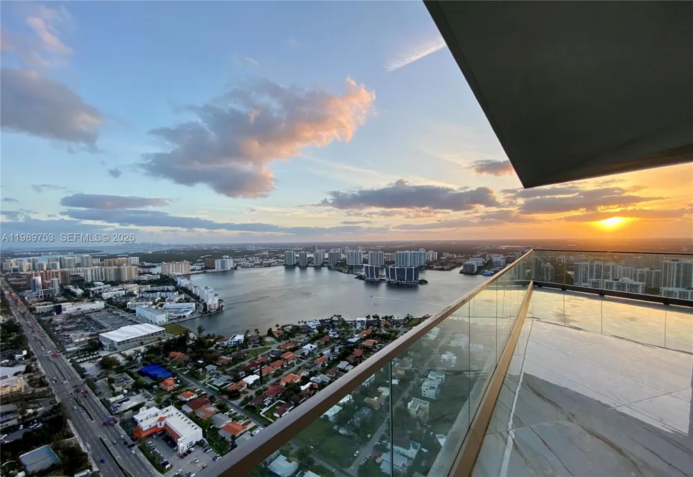 18975 Collins Ave #5105 Sunny Isles Beach, FL 33160