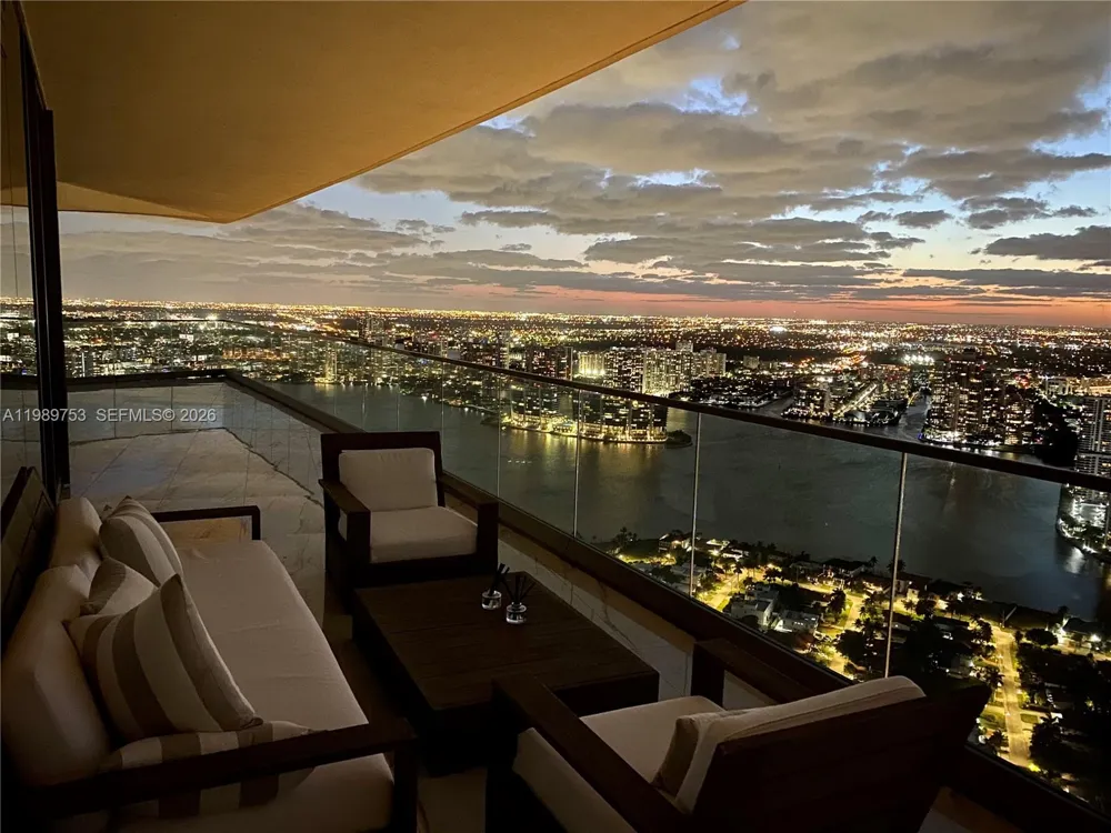 18975 Collins Ave #5105 Sunny Isles Beach, FL 33160
