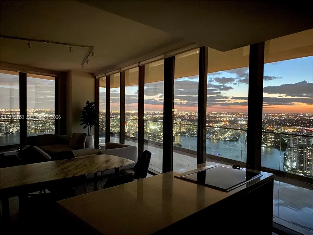 18975 Collins Ave #5105 Sunny Isles Beach, FL 33160