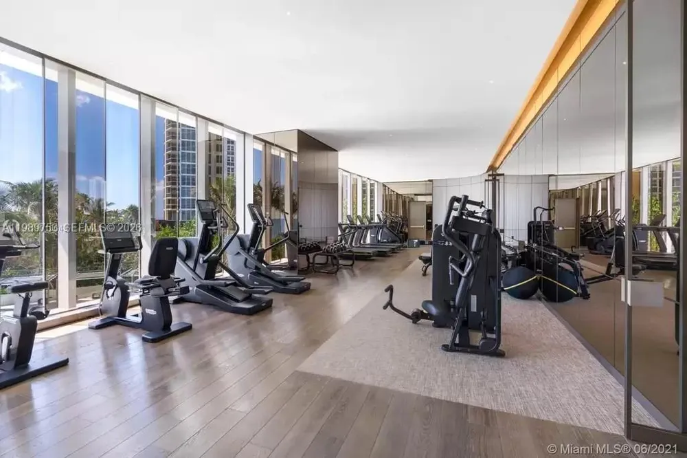 18975 Collins Ave #5105 Sunny Isles Beach, FL 33160