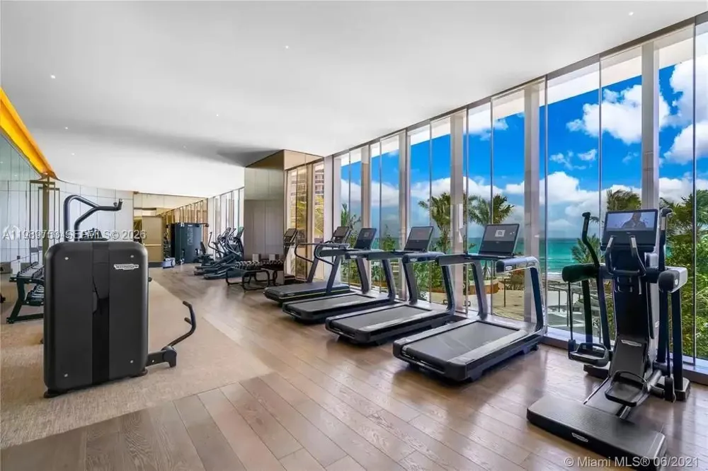 18975 Collins Ave #5105 Sunny Isles Beach, FL 33160