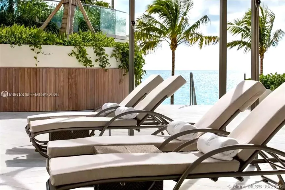 18975 Collins Ave #5105 Sunny Isles Beach, FL 33160