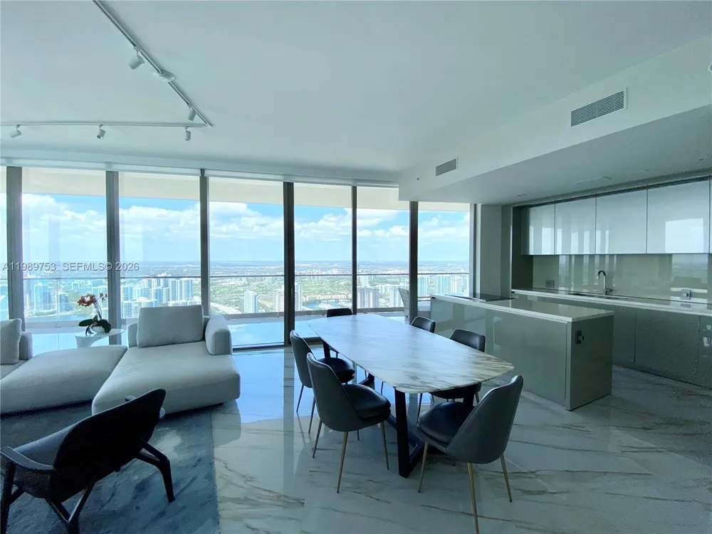 18975 Collins Ave #5105 Sunny Isles Beach, FL 33160