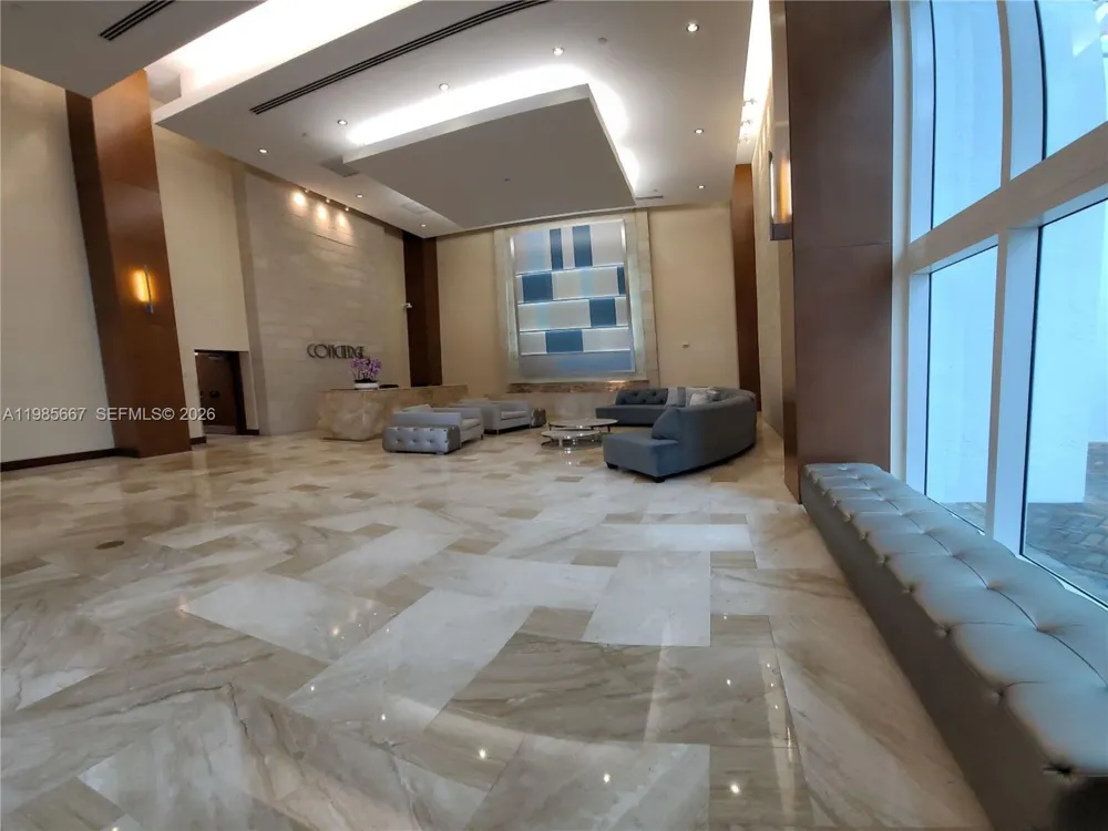 31 SE 5th St #1110 Miami, FL 33131