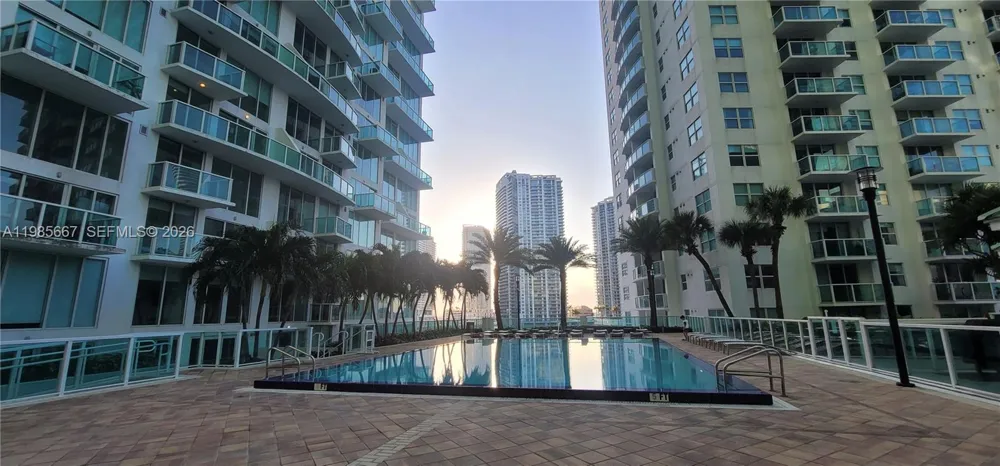 31 SE 5th St #1110 Miami, FL 33131