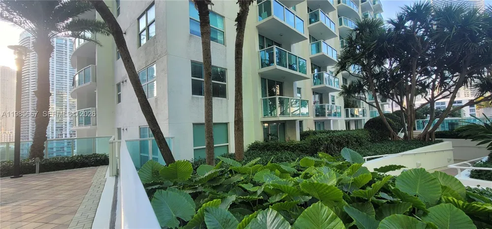 31 SE 5th St #1110 Miami, FL 33131