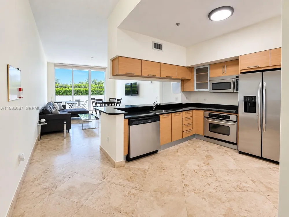 31 SE 5th St #1110 Miami, FL 33131