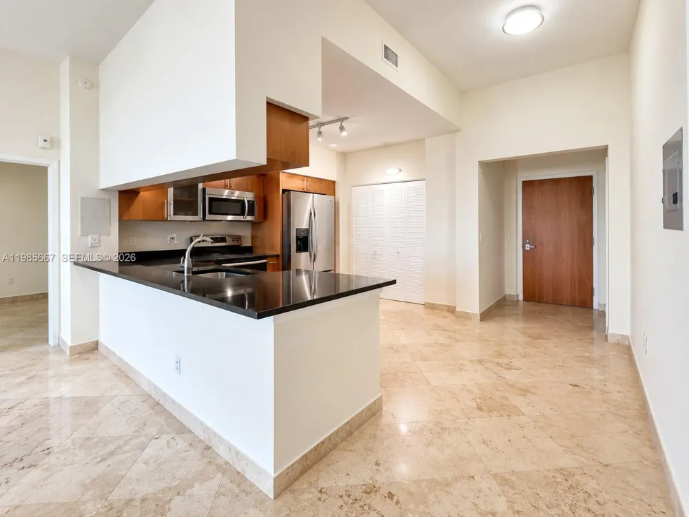 31 SE 5th St #1110 Miami, FL 33131