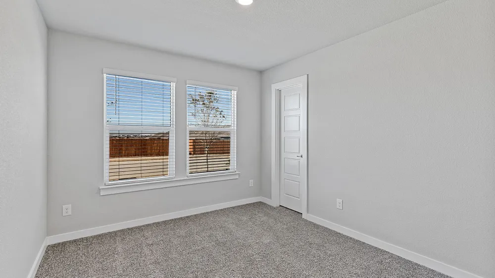 2709 FLYCATCHER DRIVE Denton, TX 76205
