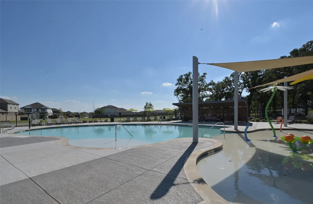 2709 FLYCATCHER DRIVE Denton, TX 76205