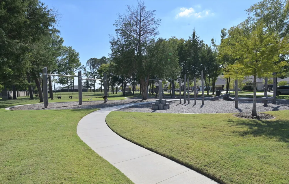 2709 FLYCATCHER DRIVE Denton, TX 76205