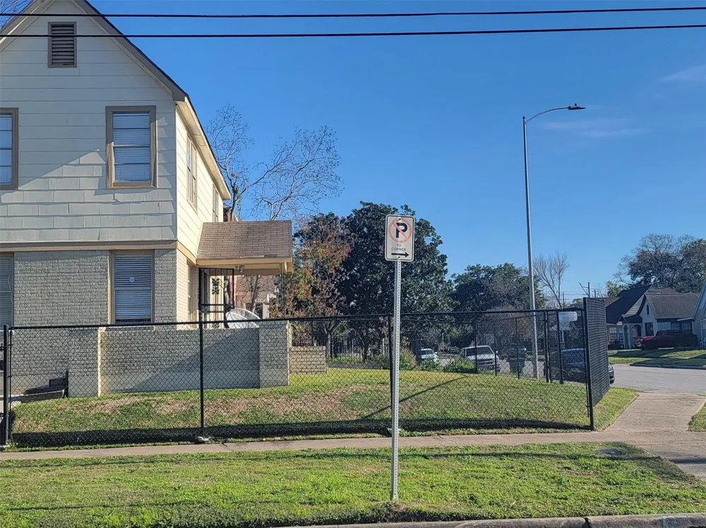 2601 Wheeler Street Houston, TX 77004
