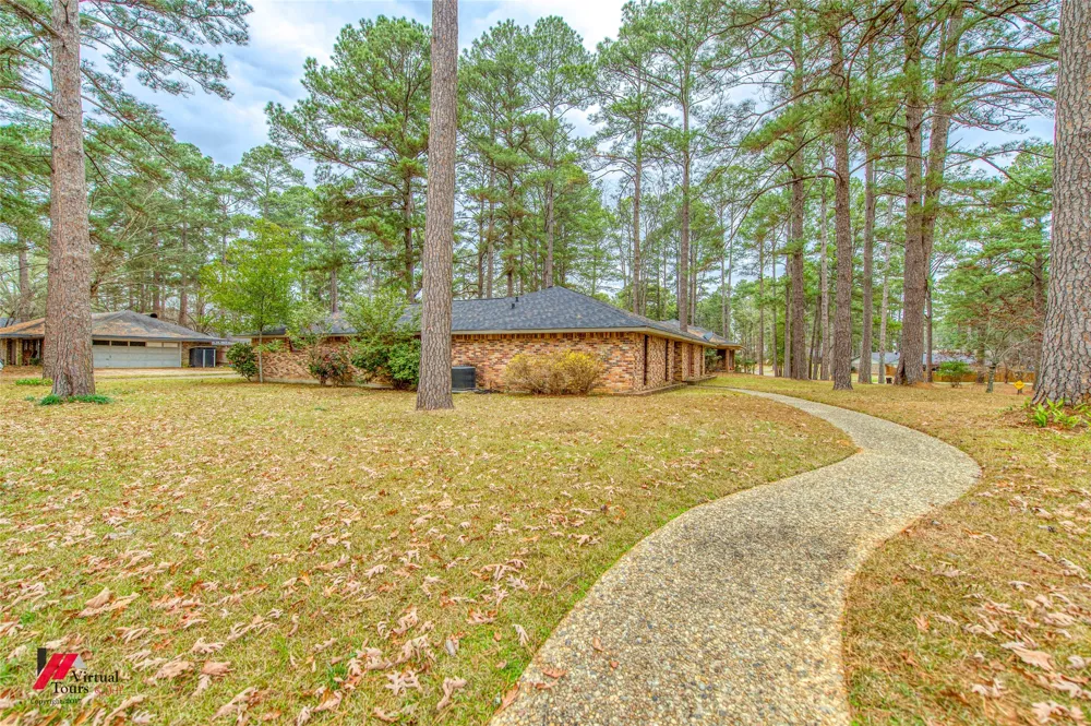 1404 Acres Circle Springhill, LA 71075